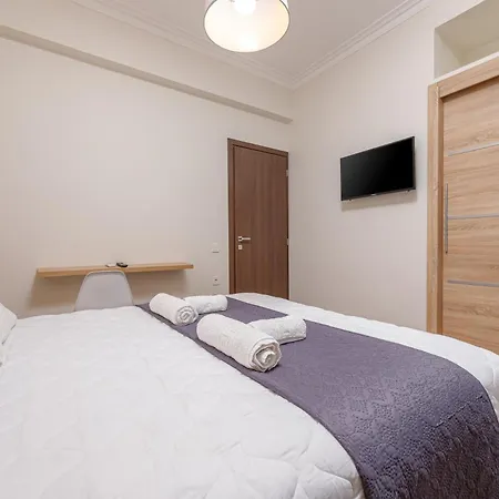 Dk In The Heart Of The Apartment *