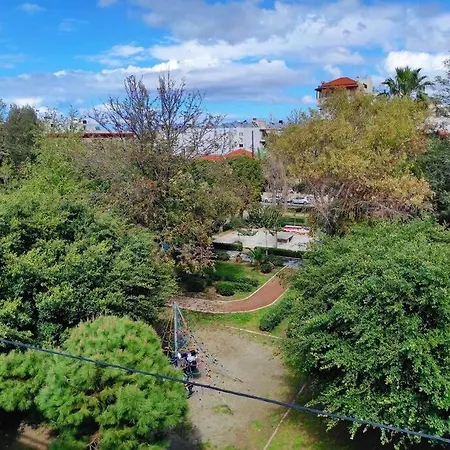 Dk In The Heart Of The Hriszí Aktí Haniá