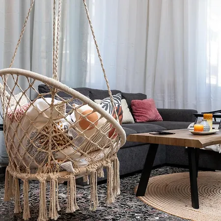 Dk In The Heart Of The * Hriszí Aktí Haniá